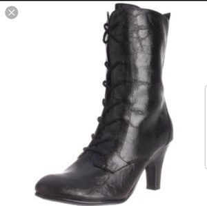 ISO AEROSOLES TAPENADE BOOTS size 9